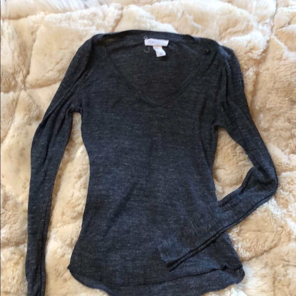 💛💛 Forever 21 light weight long sleeved shirt